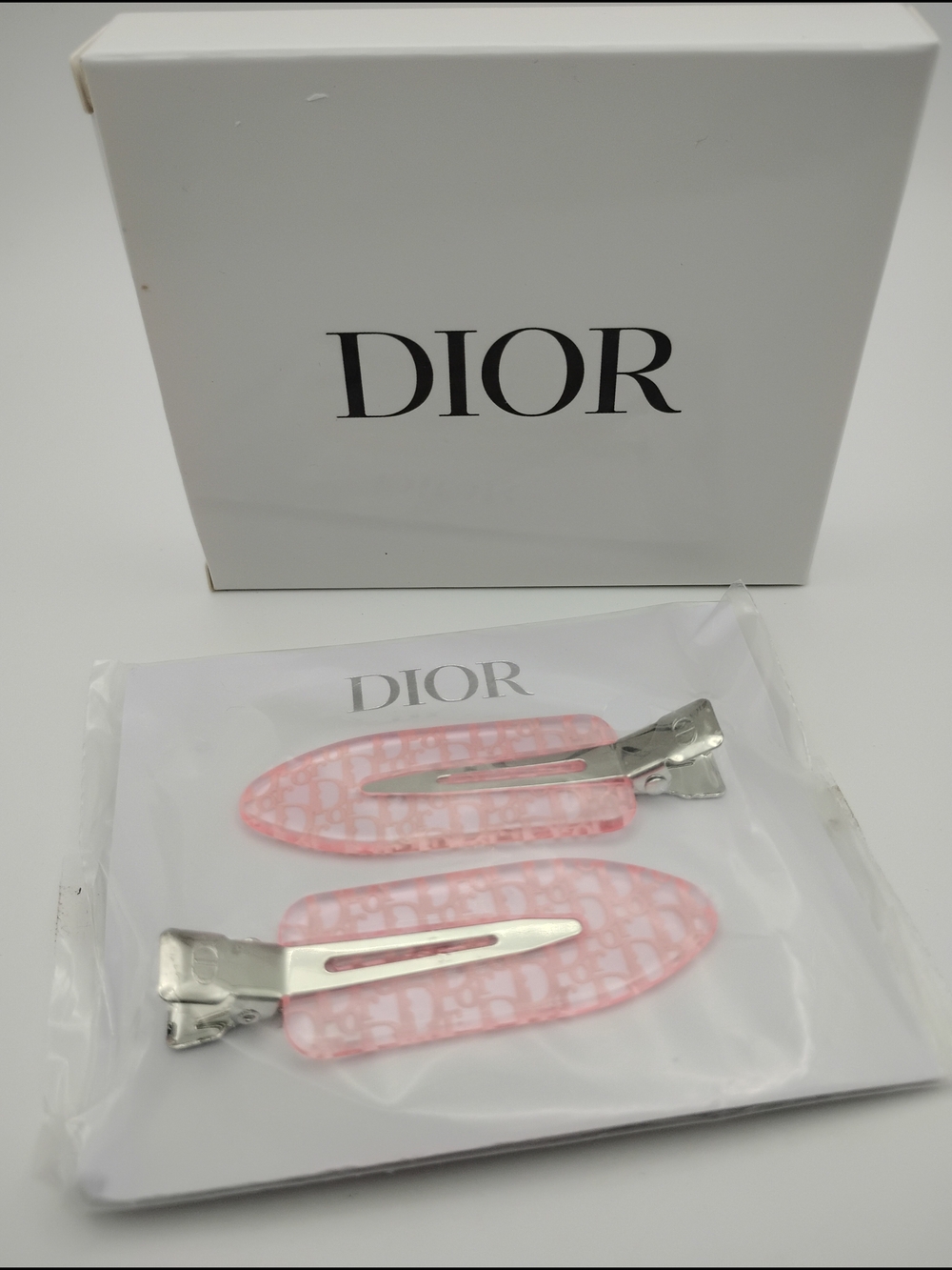 Dior Pink Logo Hair Clip Set BRAND NEW IN THE BOX - Picture 4 of 4